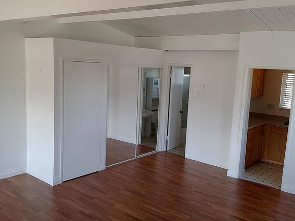 4th image of 619 Mulberry Ave APT E