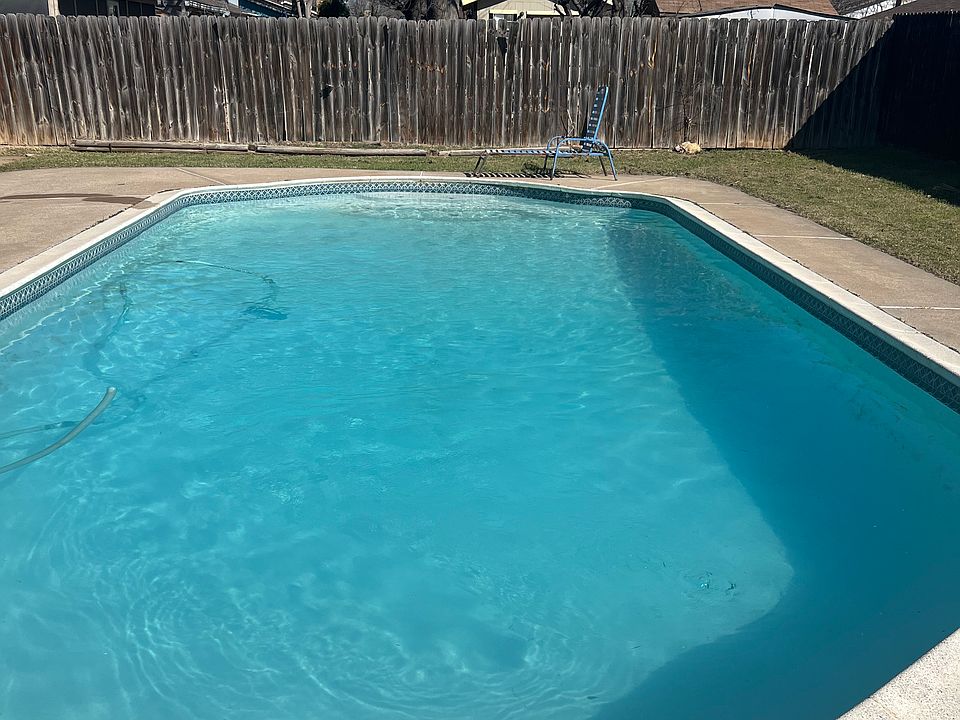 1st image of 613 Rockledge Dr