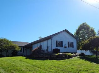 8591 Hilltop Dr, Poland, OH 44514