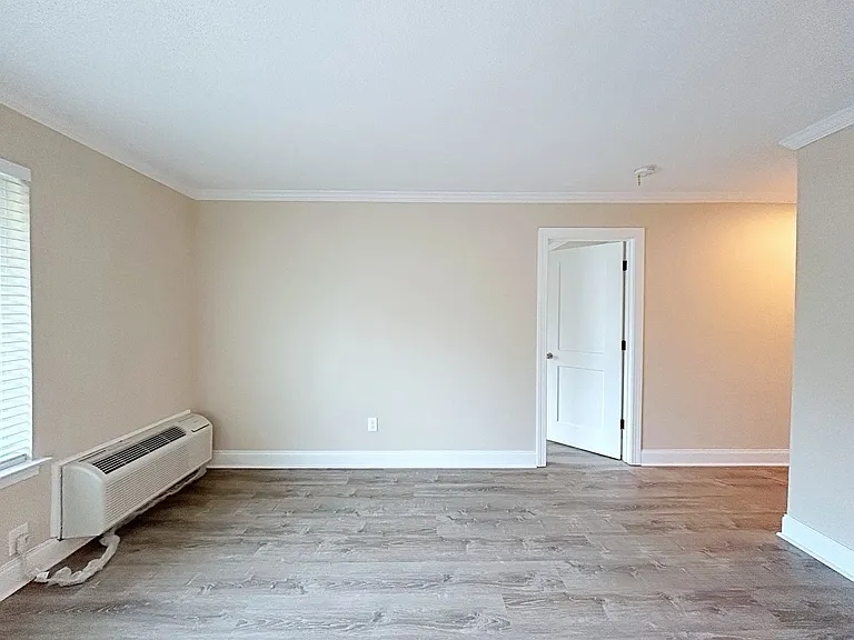 314 West Dr — Photo 11