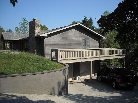 3rd image of 163 Rebel Rd