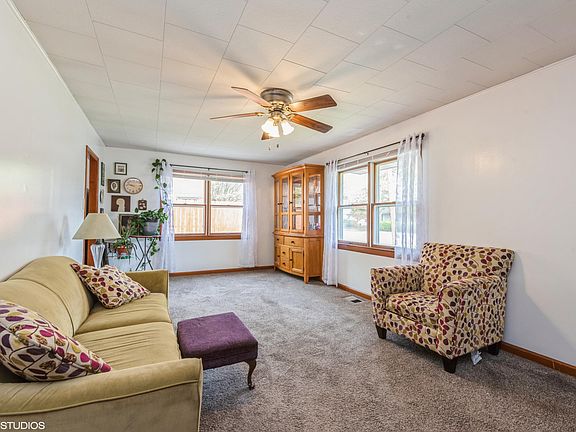 3rd image of 206 Northview Dr