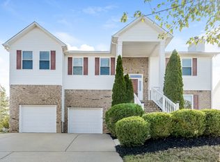 2712 Mollys Ct, Spring Hill, TN 37174