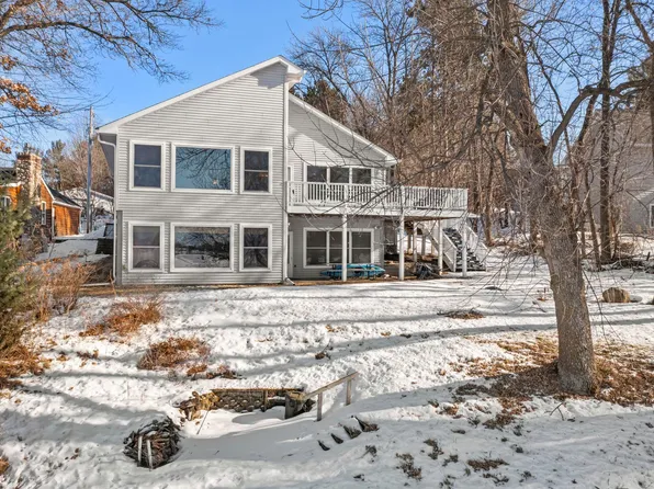 3749 Fanny Lake Rd NE, Cambridge, MN 55008