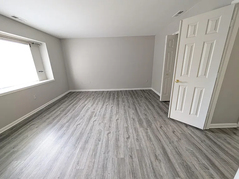 22063 Fairlane Blvd — Photo 10