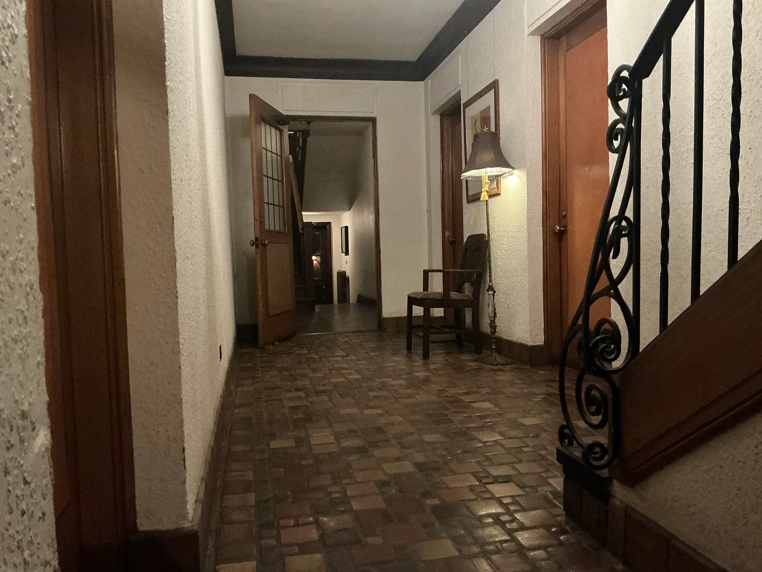 Studio, 335 sqft, $850 — Photo 3