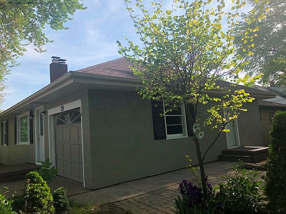 5th image of 19 Park Dr