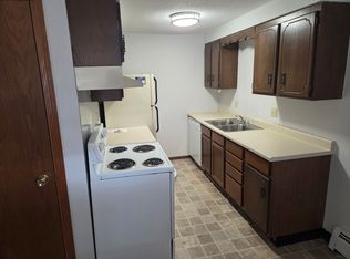 6812 W 46th St APT 2, Sioux Falls, SD 57106