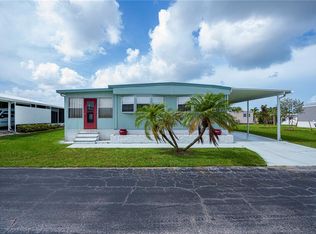 527 Walnut Cir, Venice, FL 34285