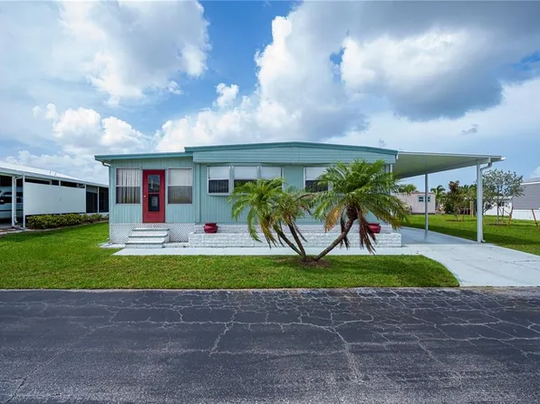 527 Walnut Cir, Venice, FL 34285