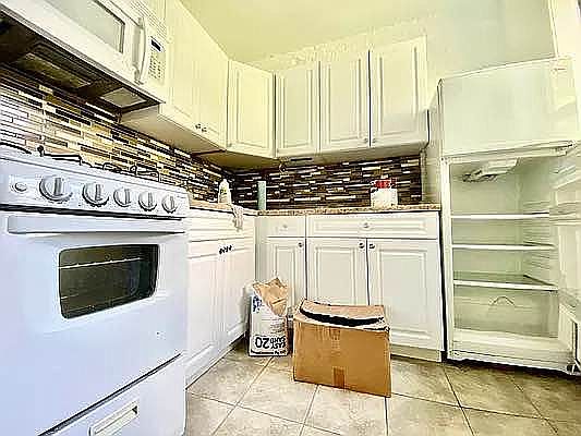4th image of 423 1st St APT 2