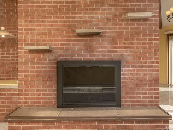 5th image of 2285 Pine Knott Dr