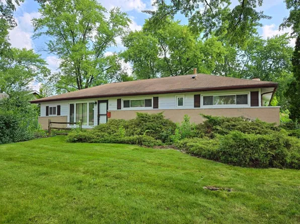 505 Geronimo St, Hoffman Estates, IL 60169