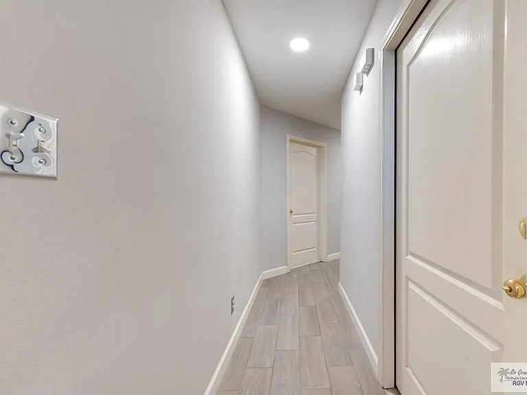 2709 S Calle Duquesa — Photo 11