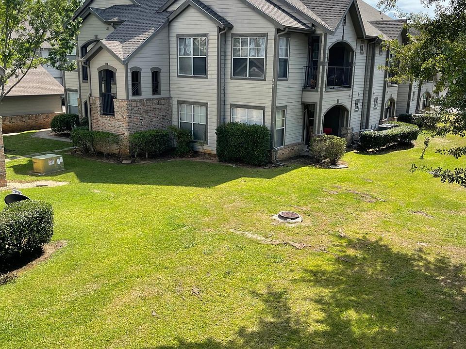 1st image of 350 Emerald Forest Blvd APT 1