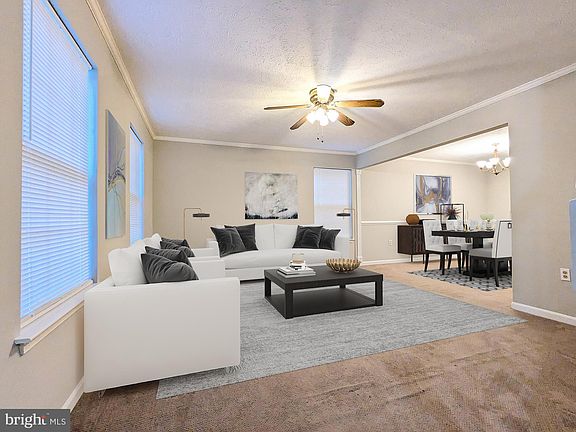 3rd image of 2484 Woodland Ct