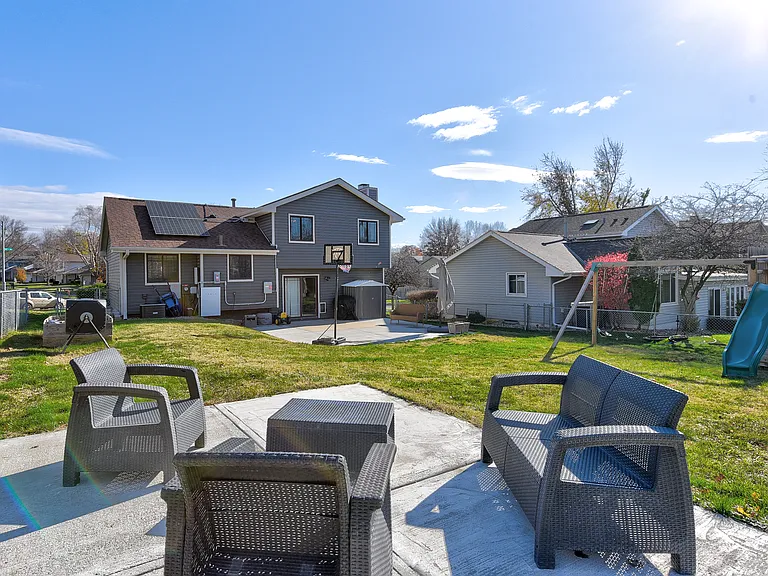 5004 S 167th Ave — Photo 30