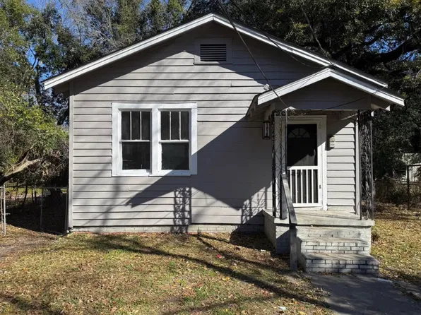 1070 Arlington St, Mobile, AL 36605