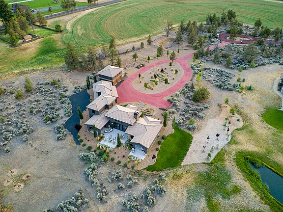 3rd image of 10116 NE Sage Ln