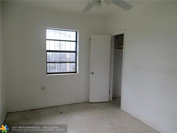 5th image of 19310 NW 7th Ave
