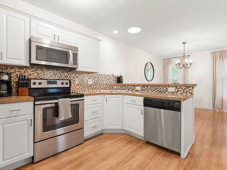 1659 Wood Thrush Dr #A — Photo 9