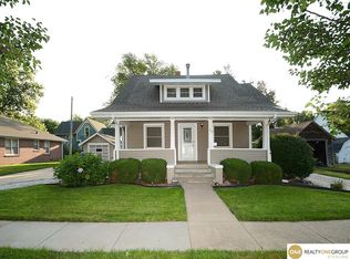 1012 9th St, Aurora, NE 68818