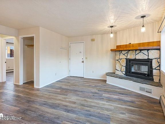 3rd image of 11429 Heritage Ct