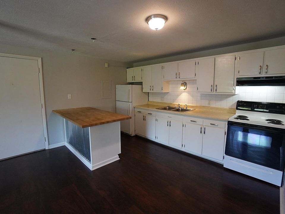 1st image of 640 S Shore Ct #672