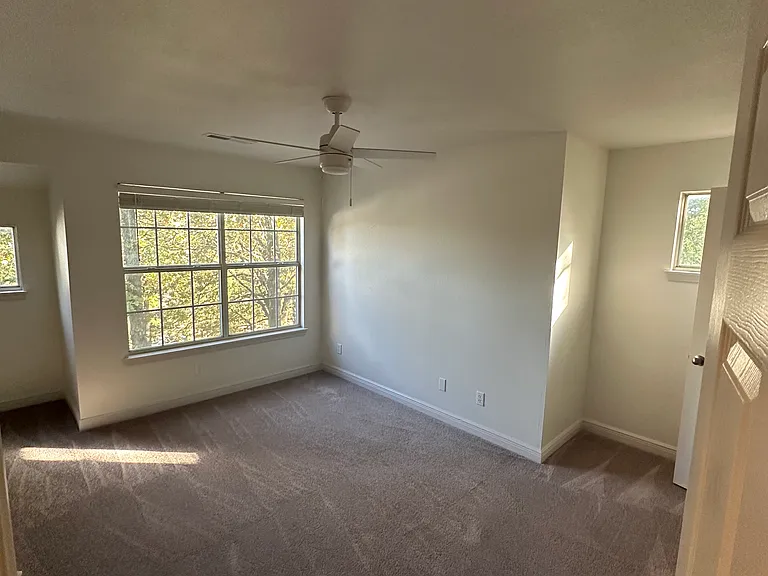 3127 N Kensington Ct — Photo 20