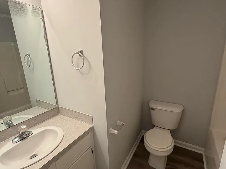 3803 Sterling Pointe Dr — Photo 15