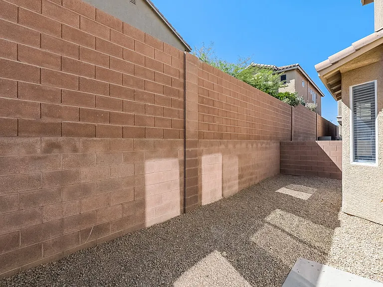 697 Fragrant Sage Ct — Photo 17