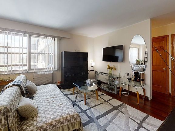 4th image of 460 Neptune Ave APT 12M