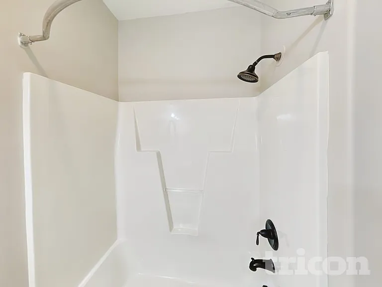 1005 Stuarts Landing Dr — Photo 14