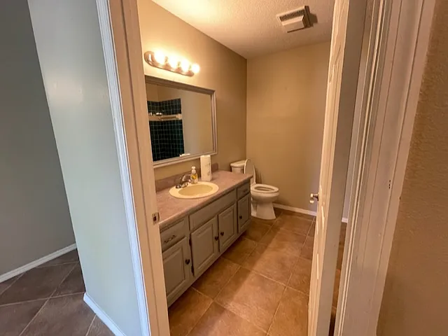 9332 Trevarthon Rd — Photo 12