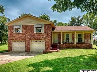 2905 Moss Rd NW, Huntsville, AL 35810