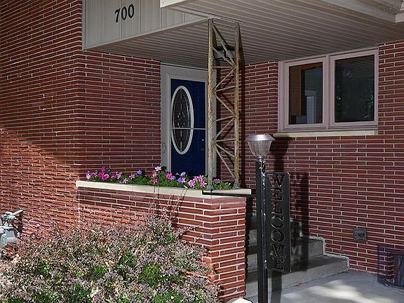 4th image of 700 N 56th St