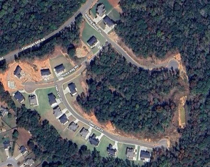 1st image of 166 Rocking Wood Dr #32