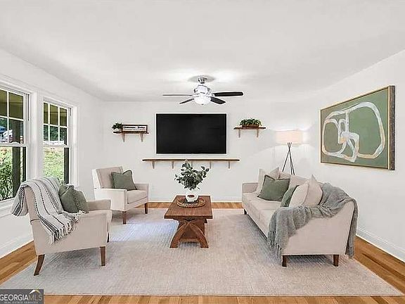 2nd image of 43 Bulldog Way