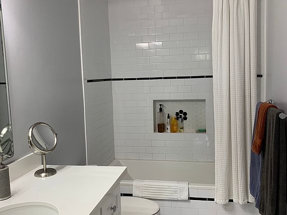5th image of 1124 N La Cienega Blvd APT 307