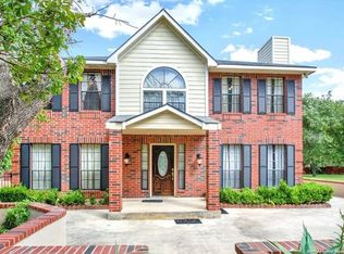 353 Eagle Ridge, Floresville, TX 78114