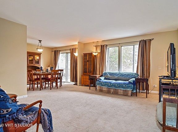 2nd image of 305 Windsor Dr