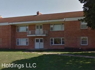 707 Russell Rd APT 4, Waterloo, IA 50701