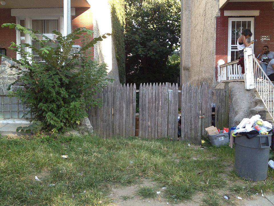 1st image of 218 W Seymour St