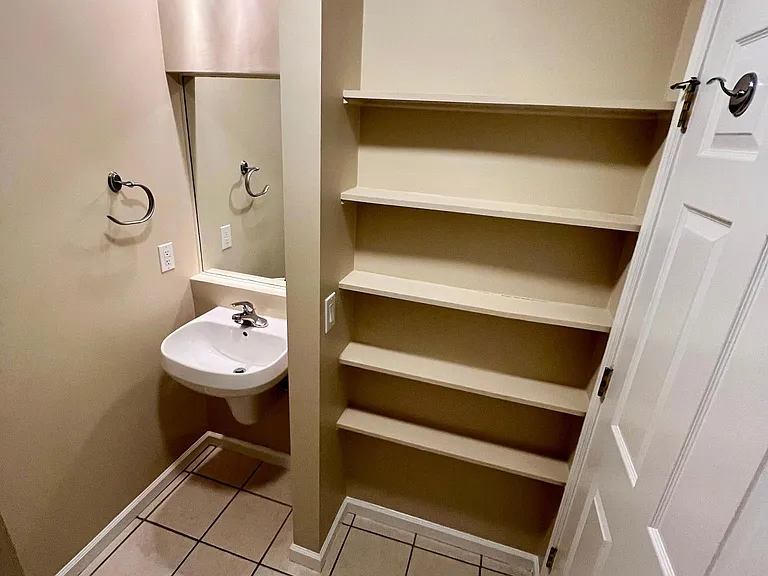 Extra storage in second bath