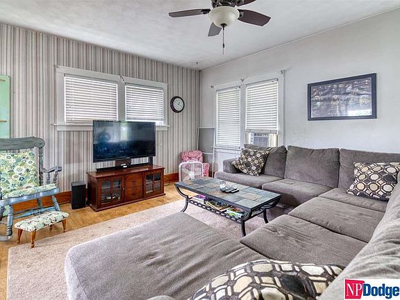4th image of 2150 N Park Ave