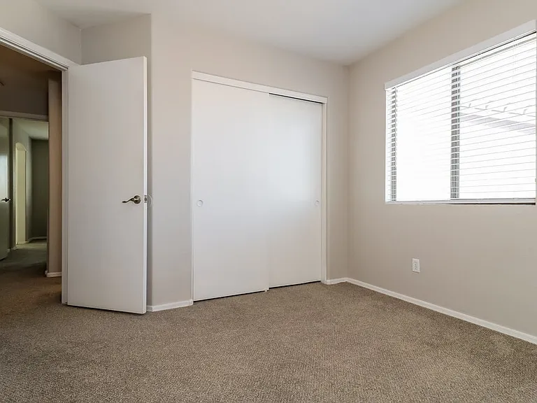 3802 N 104th Ave — Photo 9