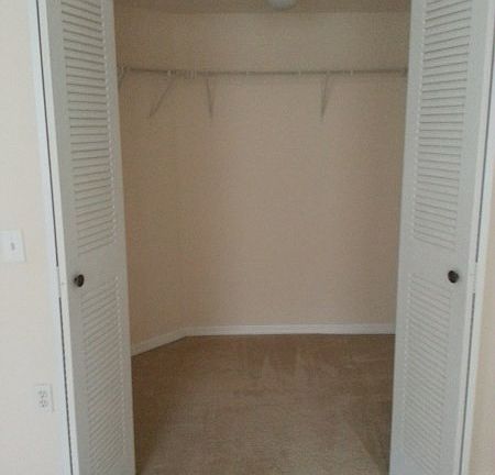 4th image of 124 Villa Cir #124