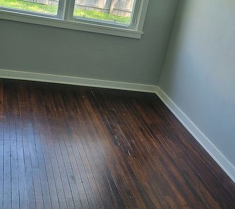 4th image of 23-27 Longfellow Ct #23