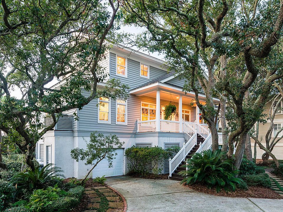 1st image of 34 Atlantic Beach Ct