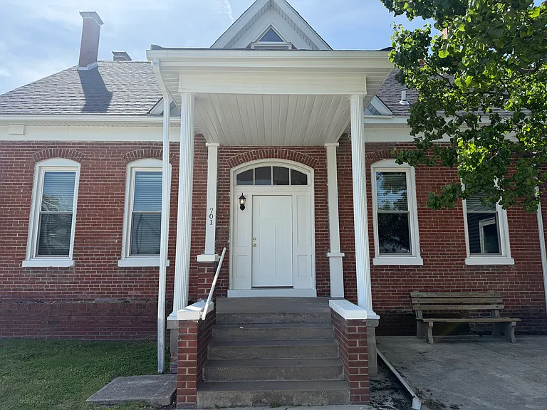 701 N Front St #A — Photo 2